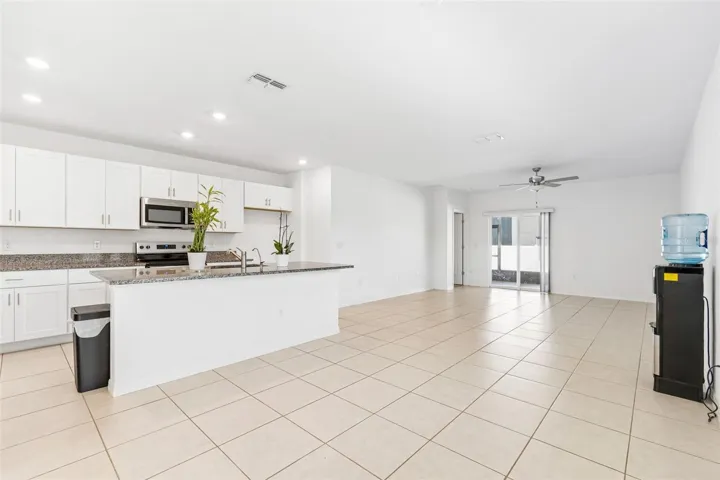 Kitchen/Dinning Areas
