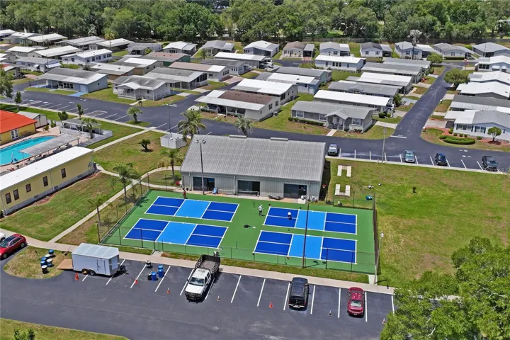 NEW PICKLEBALL COURTS
