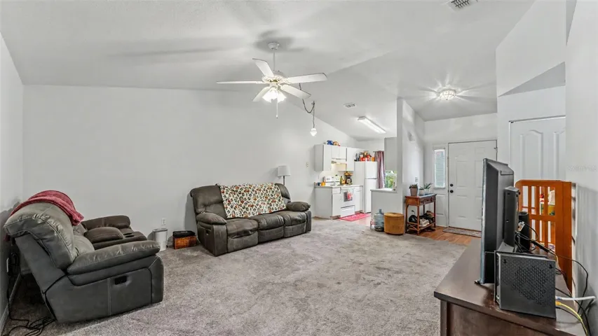 3224 Living area