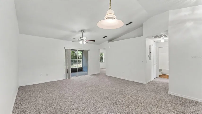 3220 living area