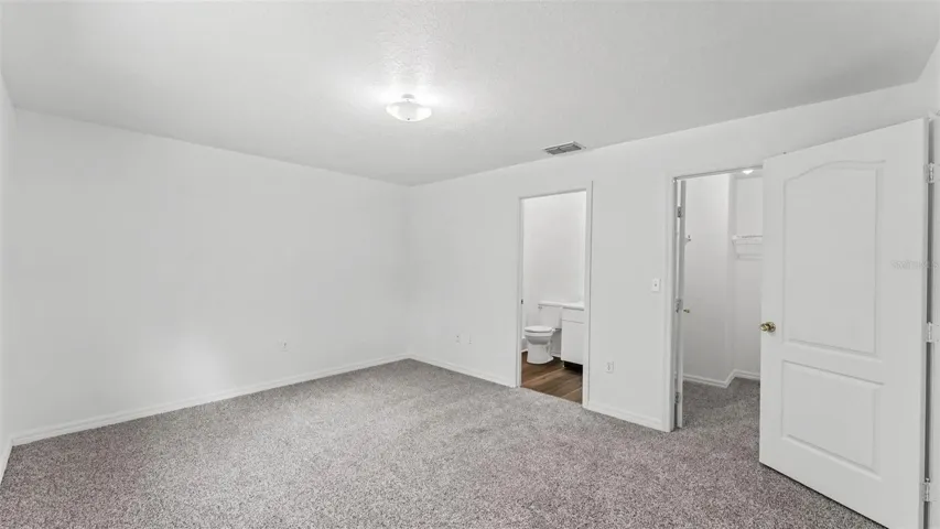 3220 Primary bedroom