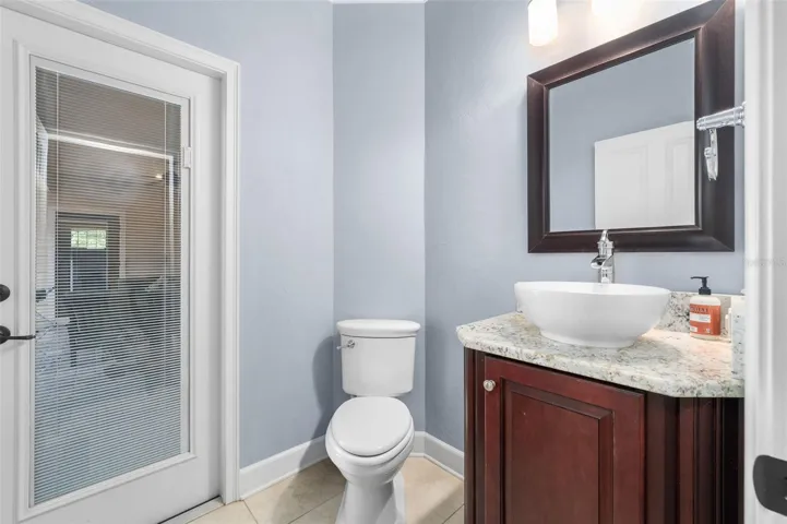 1/2 Bath