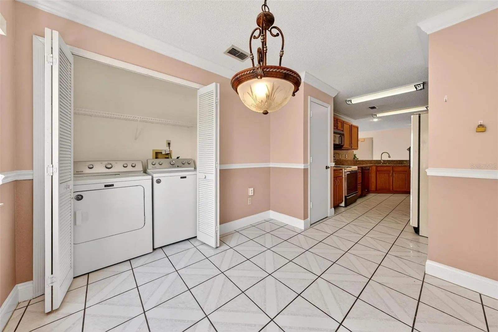 Kitchen Nook with laundry closet
