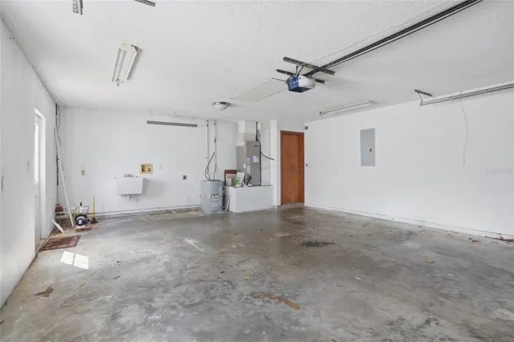 2 Car Garage