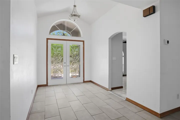 Foyer/ Entry way
