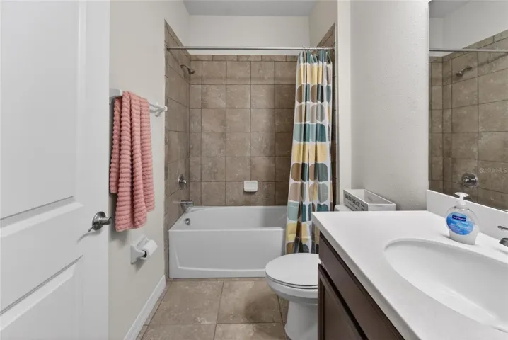 Full bathroom #3