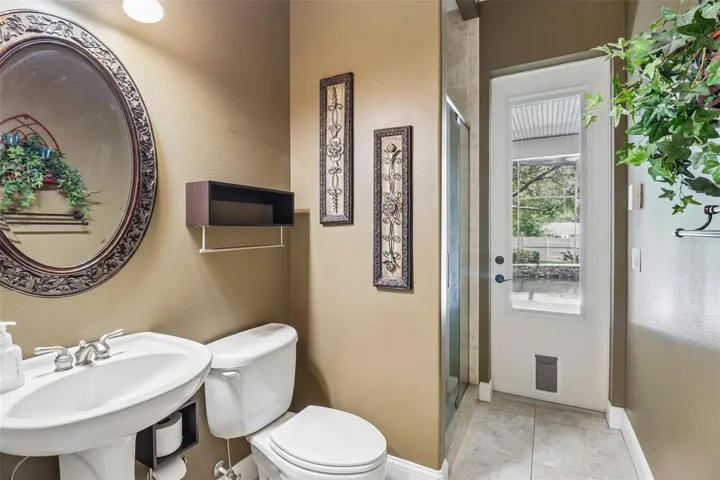 POOL BATHROOM W/SHOWER