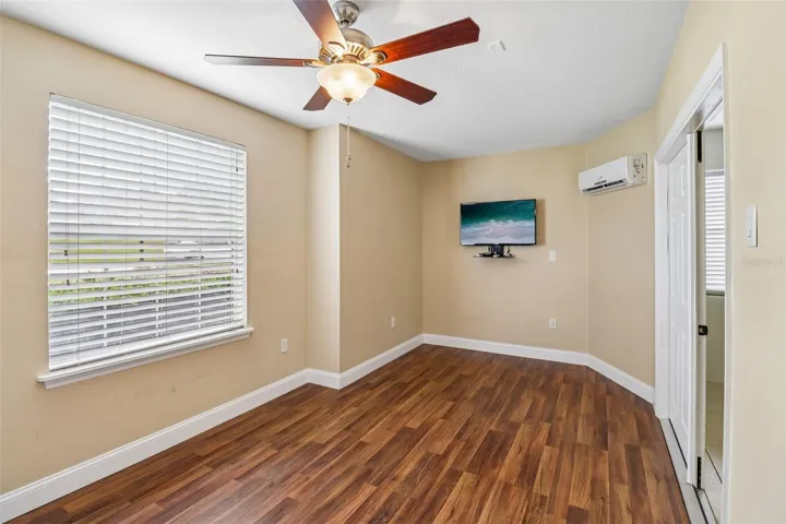 5TH BEDROOM/BONUS ROOM IN GARAGE W/ HEAT AND AIR