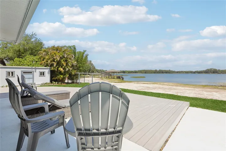 Composite Deck / Lake Views
