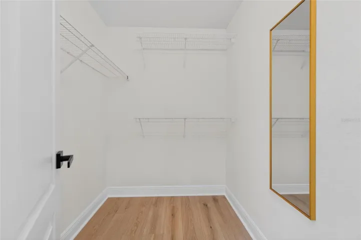 Walk in closet