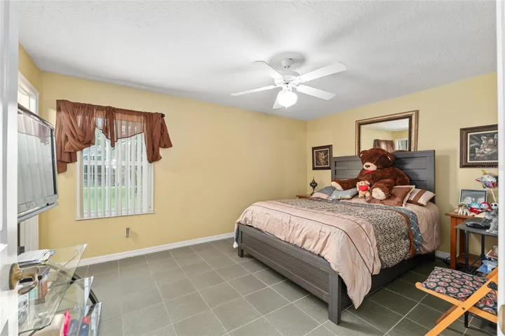 2nd Bedroom