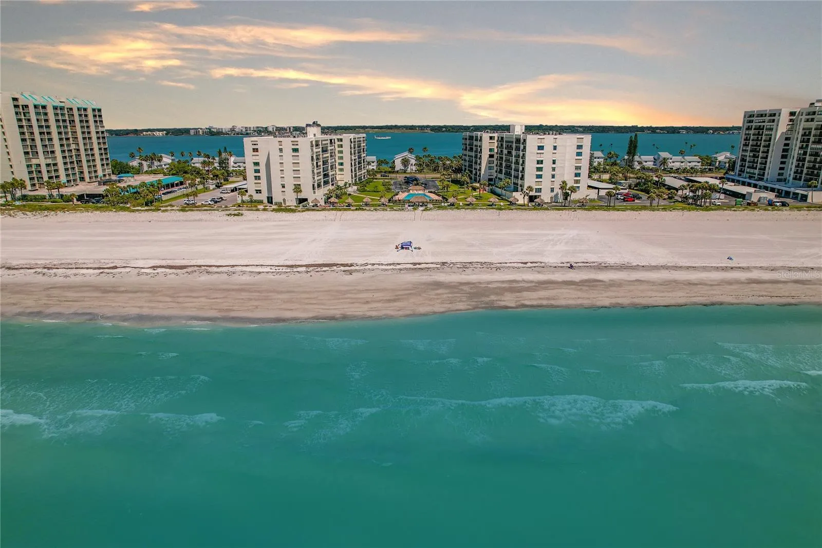 WELCOME TO SOUTH BEACH!