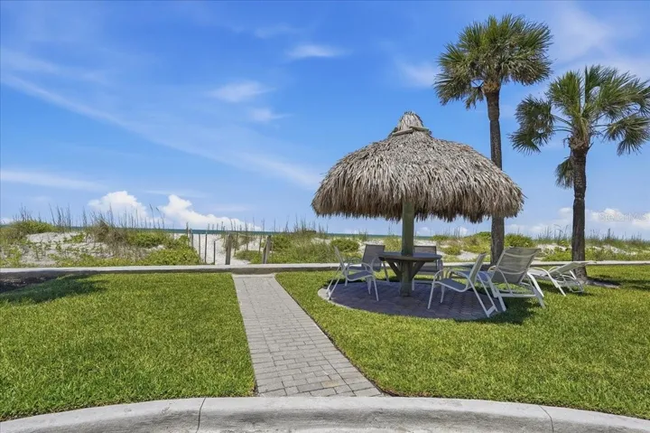 DIRECT BEACH ACCESS