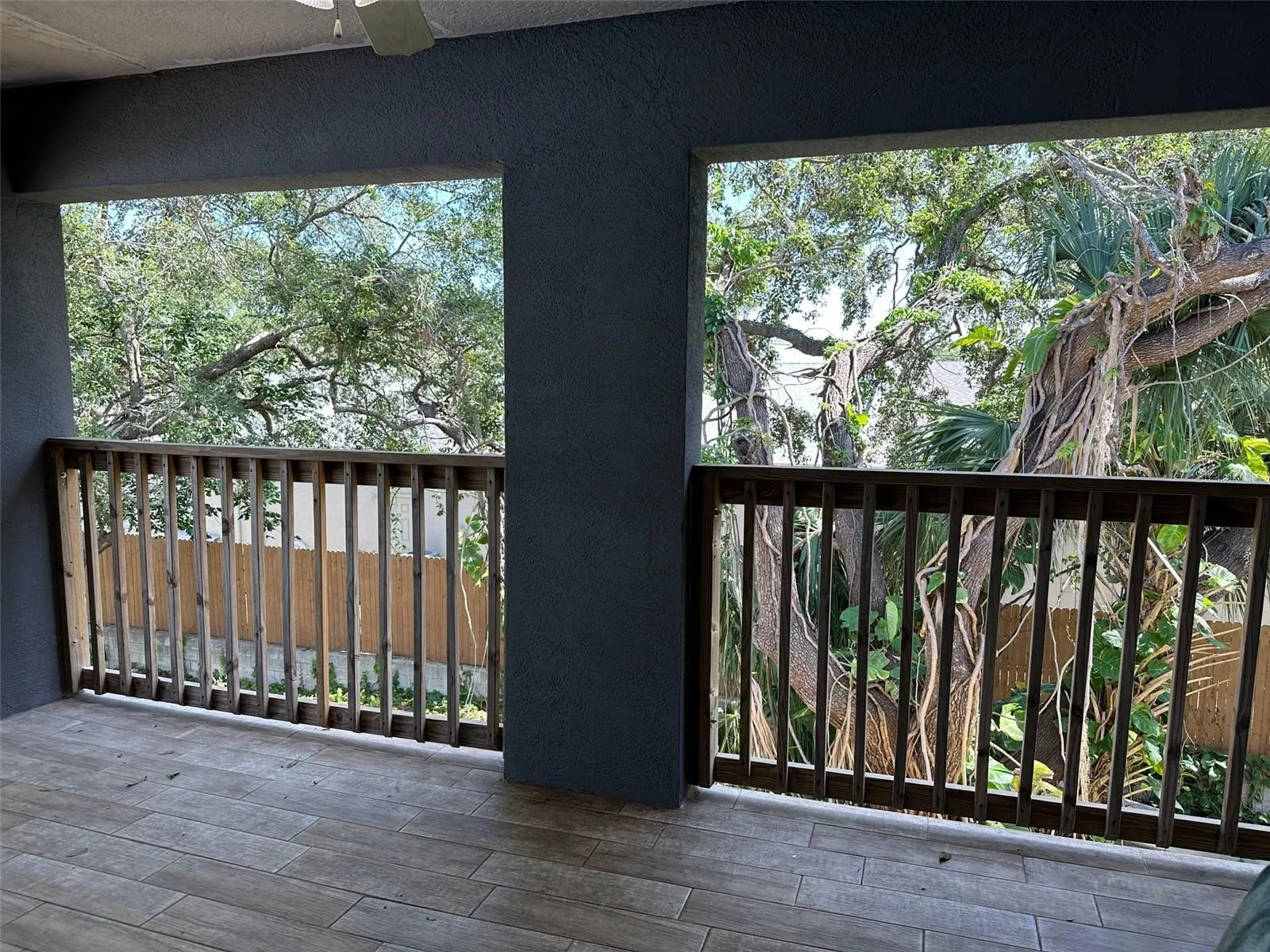 Upper unit Deck Living