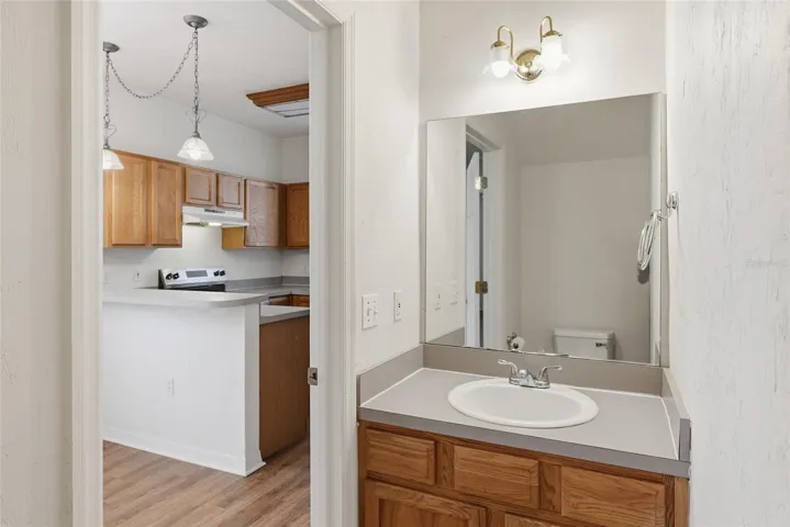 1/2 bath