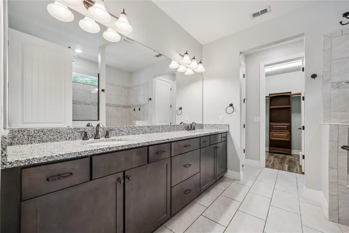 Primary Ensuite Bath