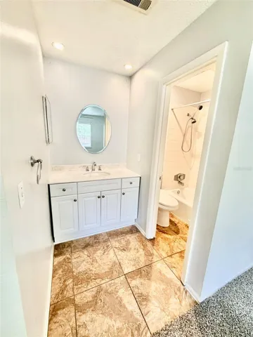 Primary bath