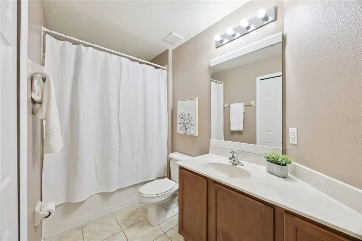 En suite bathroom