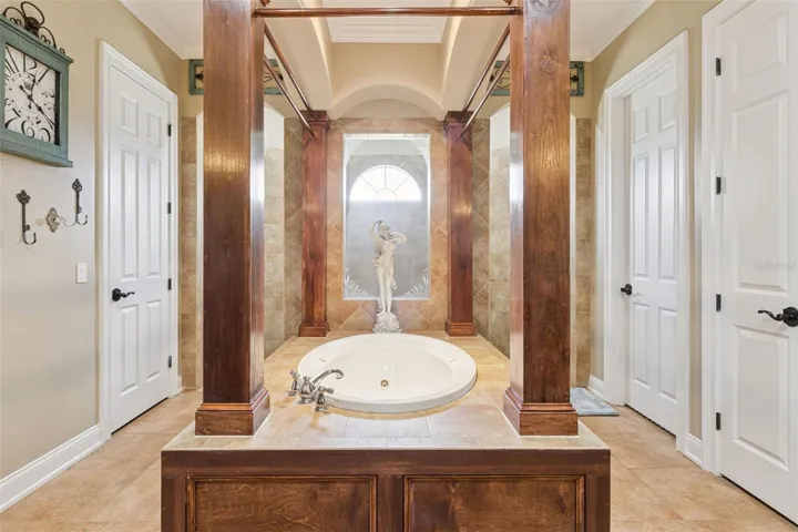 Primary bath - jetted garden tub.
