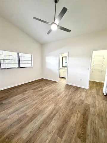 Lrg Master Bedroom