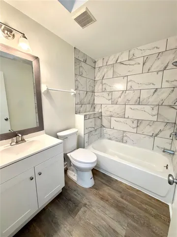 2nd Bathroom
