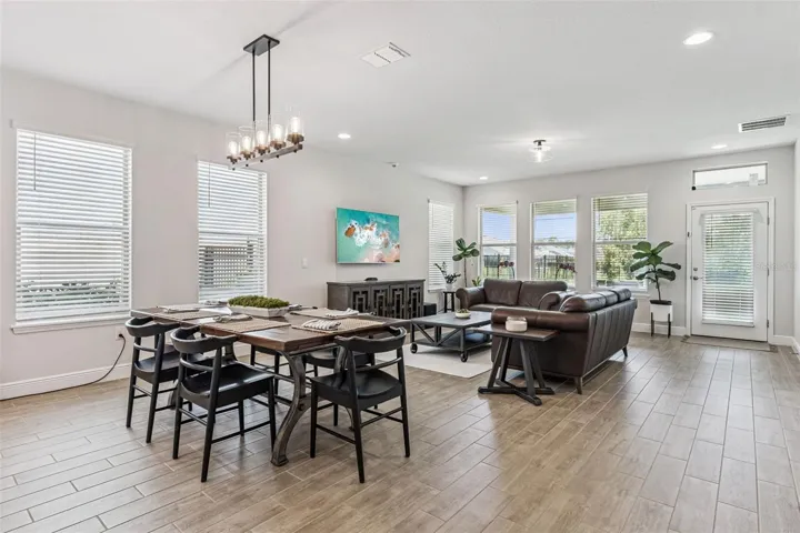 Casual Dining and Family Room / Great Room