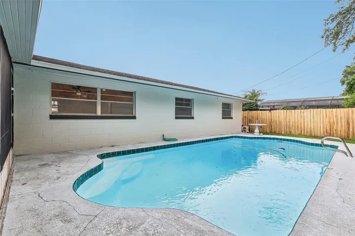 Private open air pool, fenced yard.