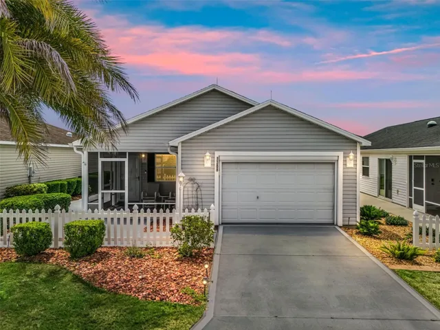 2/2 Colony Patio Villa-TURNKEY! Golf Cart Included!