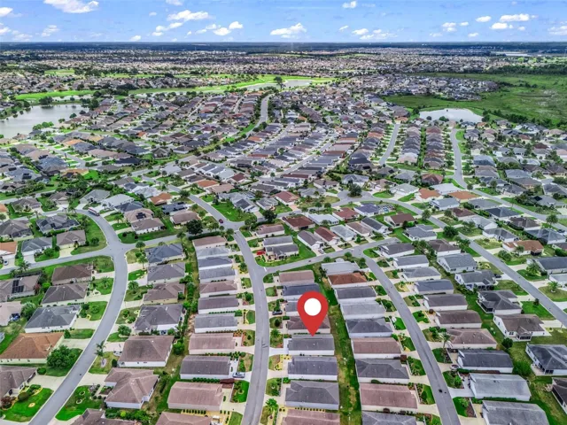 Close to Dunedin Adult Pool & Recreation Center!