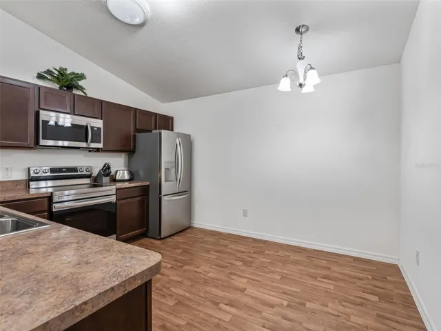 Kitchen w/Stainless appliances