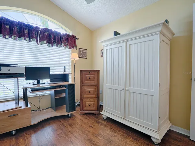 NICE VAULTED CEILINGS AND LAMINATE FLOORING.