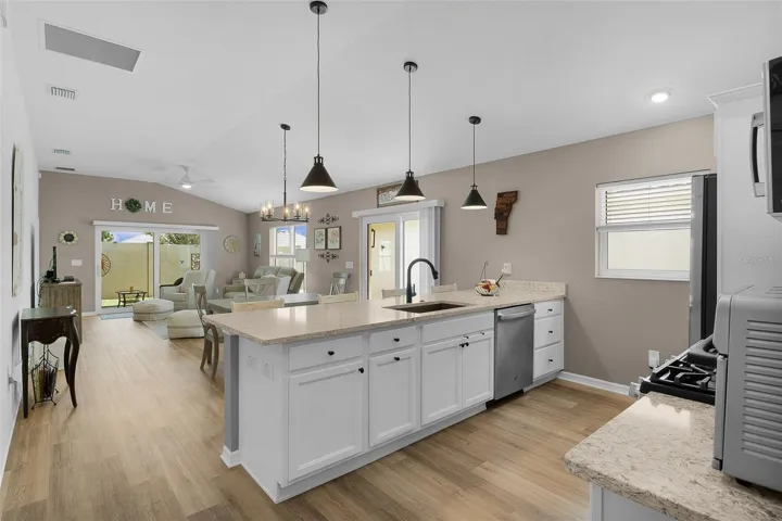 Wow Upgraded high end Quartz counters.