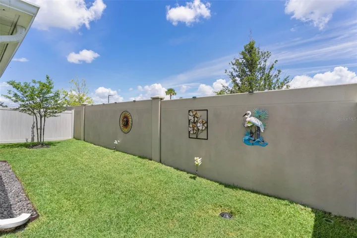 Privacy wall