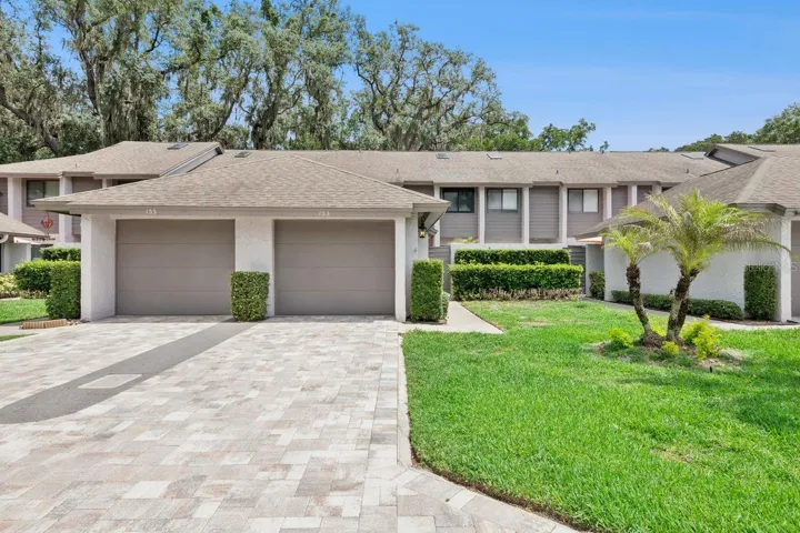Detached 1 Dar Garage