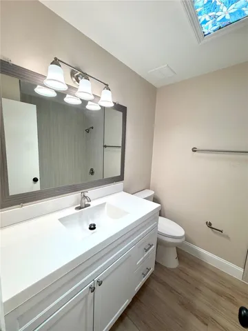 2nd Bathroom