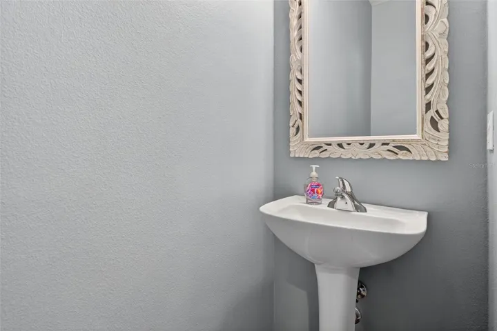 Powder Room WC