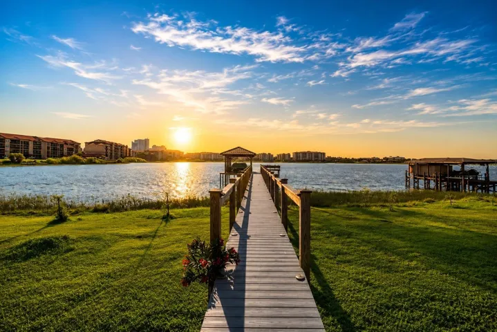 Resort Style 100 ft composite boat dock.
