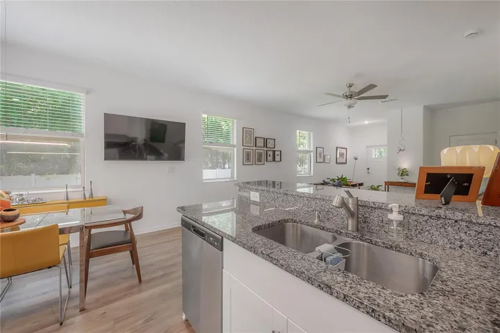 Eat-in Kitchen area