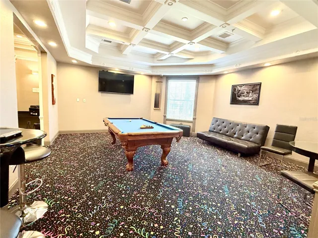 Community pool table