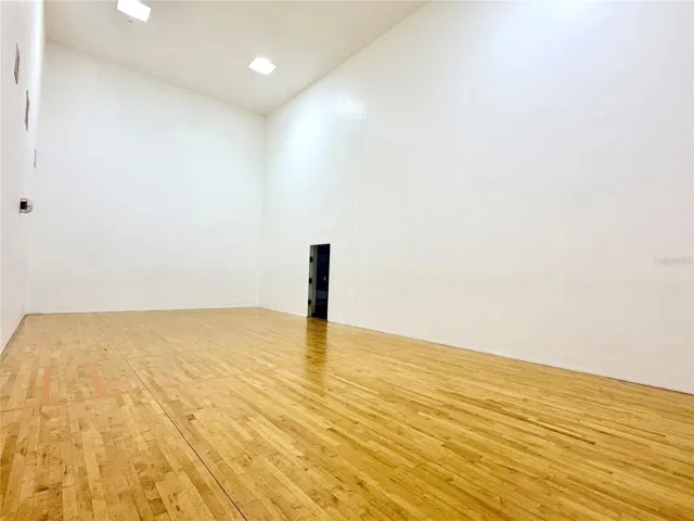 Racquetball court