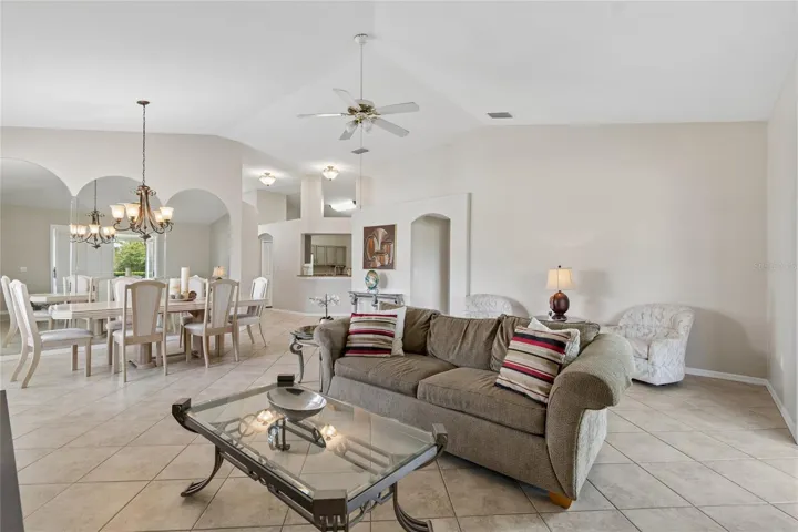 Vaulted Ceilings Open concept