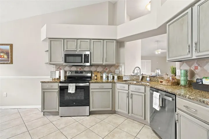 Brand New GE Stainless Steel Range, Microwave and Dishwasher - Never used.