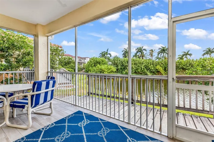 Large lanai overlooking pond