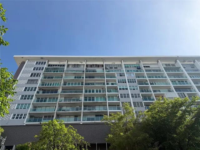 Apartment for rent in Caribbean Towers, Condado, San Juan, Puerto Rico. Fully remodeled 1-bedroom, 1-bath unit with balcony views of the city and Condado Lagoon. Includes stove, refrigerator, microwave, and air conditioning in living room and bedroom. Centrally located near restaurants, supermarkets, hospitals, hotels, and main access roads. Listed by Pedro Pérez, real estate broker serving the Miramar and San Juan area.