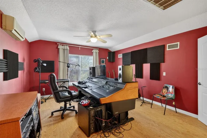 Bonus room