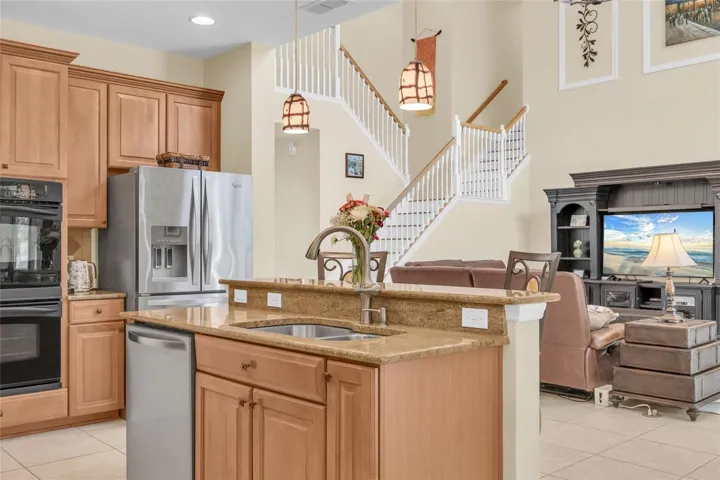 Gourmet kitchen