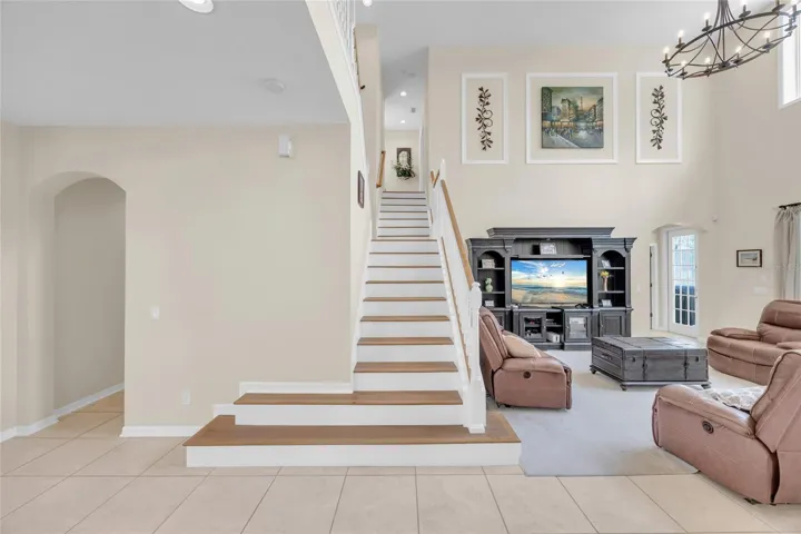 Split staircase with engineered hardwood flooring