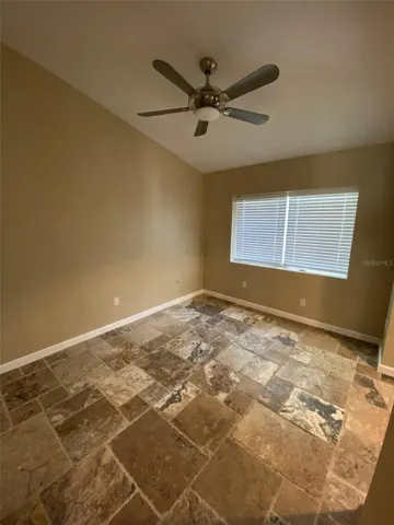 Den / Living Room