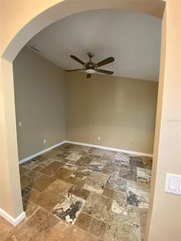Den / Living Room
