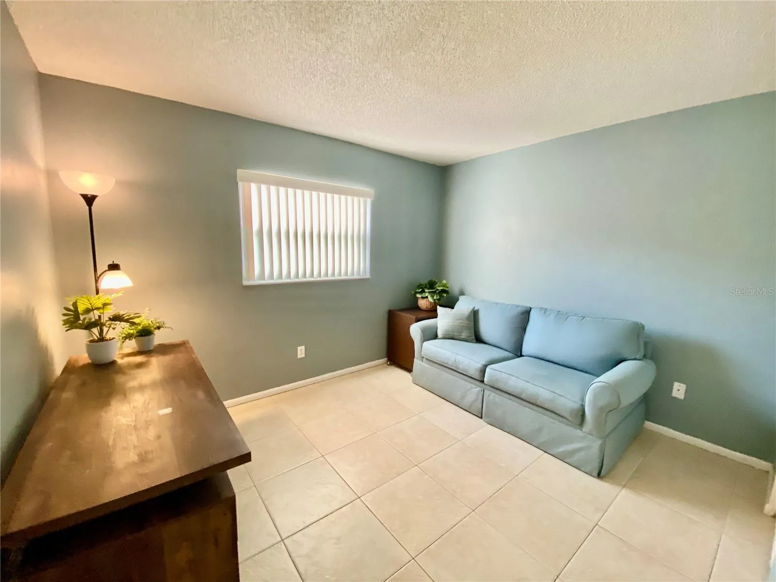 2nd bedroom with pool view